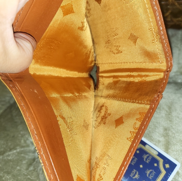 (SOLD)Rare Authentic vintage MCM cogniac Men's wallet - Picture 5 of 6